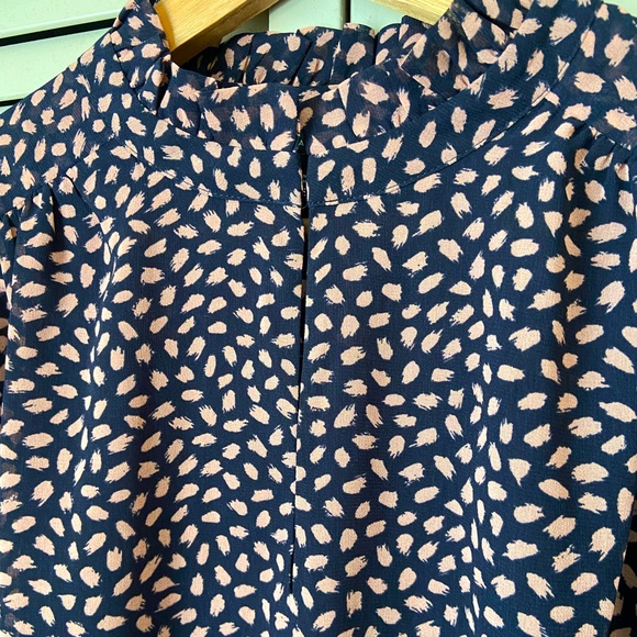 💕NWOT Size L - Ann Taylor L/S Blouse 💕 - Picture 3 of 5